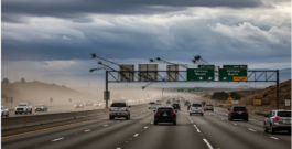 Se emite una advertencia a 400.000 personas y se les pide permanecer en sus casas por vientos peligrosos