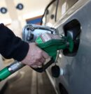 Gasolina y tasas en alza en EEUU: por qué cada vez más familias no llegan a fin de mes