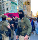 Gobernadora Hochul ordena a agentes de ICE operar a rostro descubierto