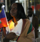 Nueva York condena el fallo que amenaza a inmigrante haitianos y sirios