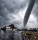 Devastador tornado sorprende a Nueva York y deja graves daños materiales en Long Island