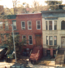 Crown Heights recupera la esperanza: transfieren tres edificios descuidados y 88 familias ven un futuro estable