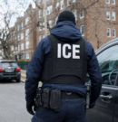 Agentes del ICE mantienen estricta custodia dentro del hospital sobre hombre herido en tiroteo